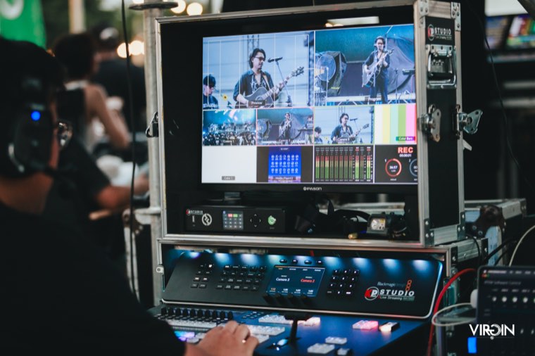 ห้องควบคุมพร้อมจอ Multiview
